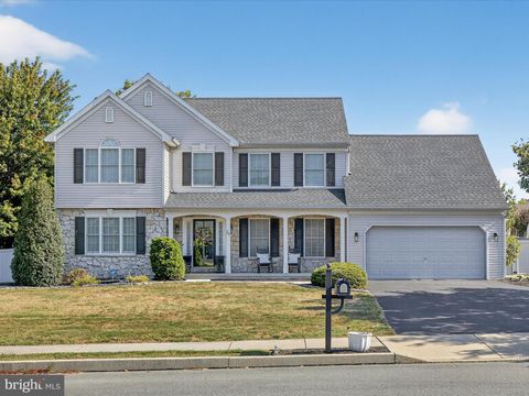 Photo of 39 Sarah Lane, MOUNT JOY, PA 17552 (MLS # PALA2076332)