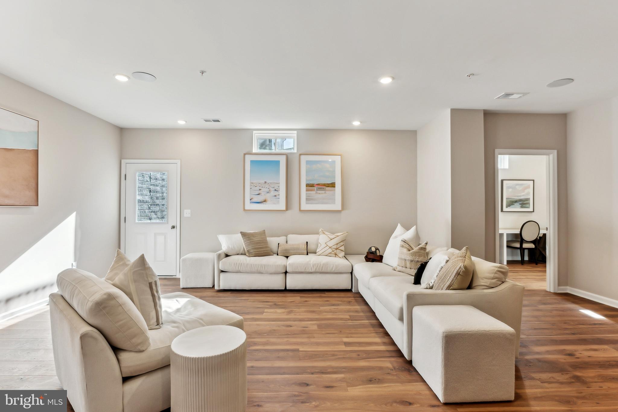 SCOTLAND HEIGHTS - Residential