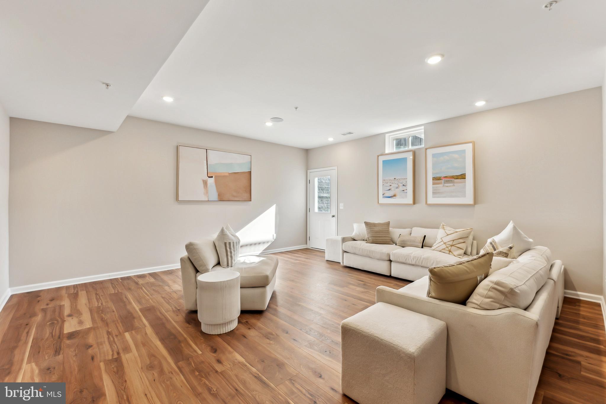 SCOTLAND HEIGHTS - Residential