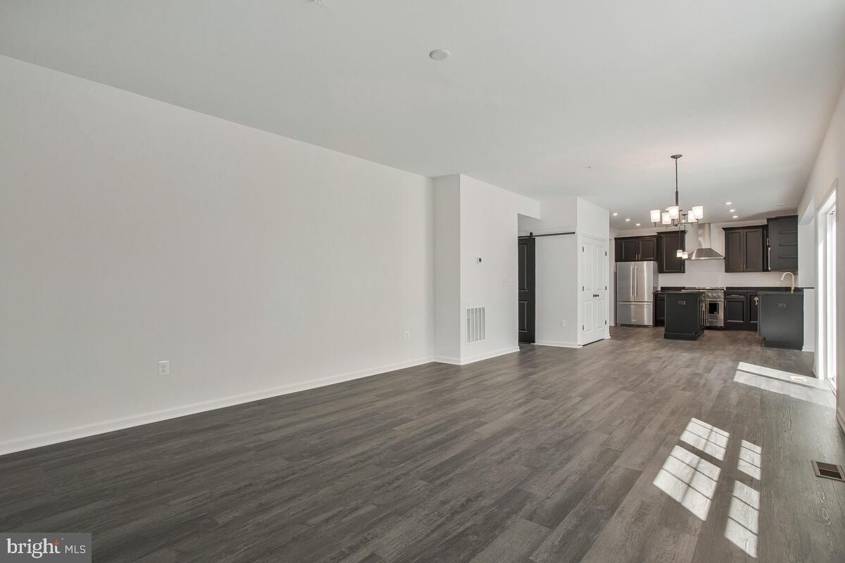 HUNTINGTON - Residential