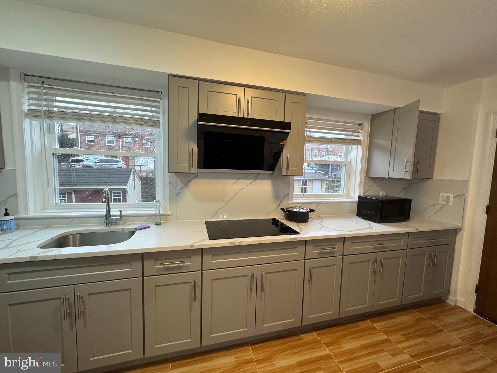 PHILADELPHIA (NORTHEAST) - Residential