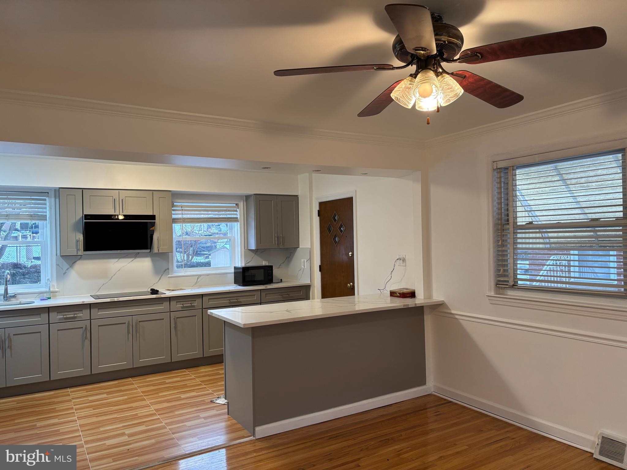 2908 SANDYFORD AVENUE