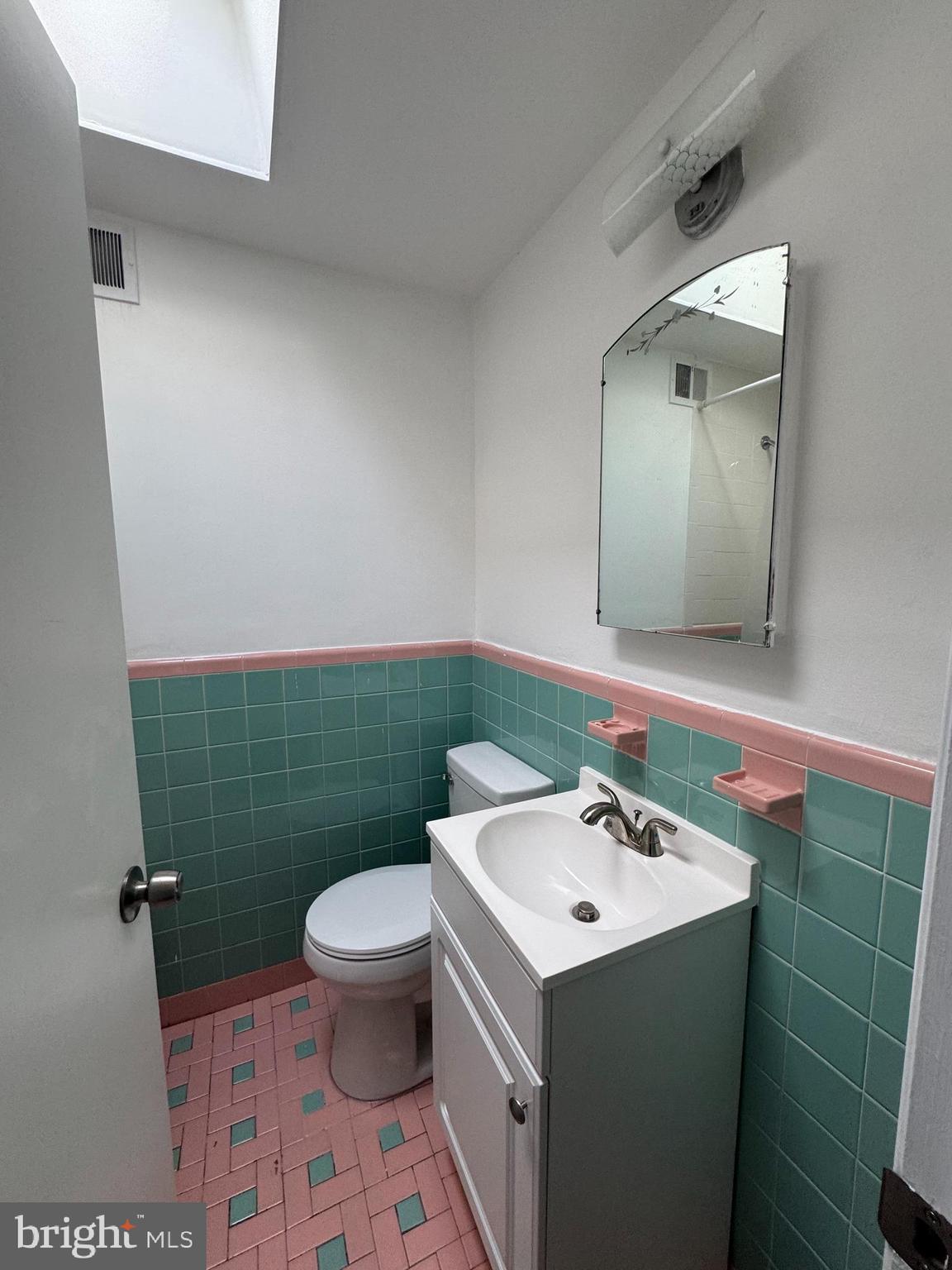 PHILADELPHIA (NORTHEAST) - Residential