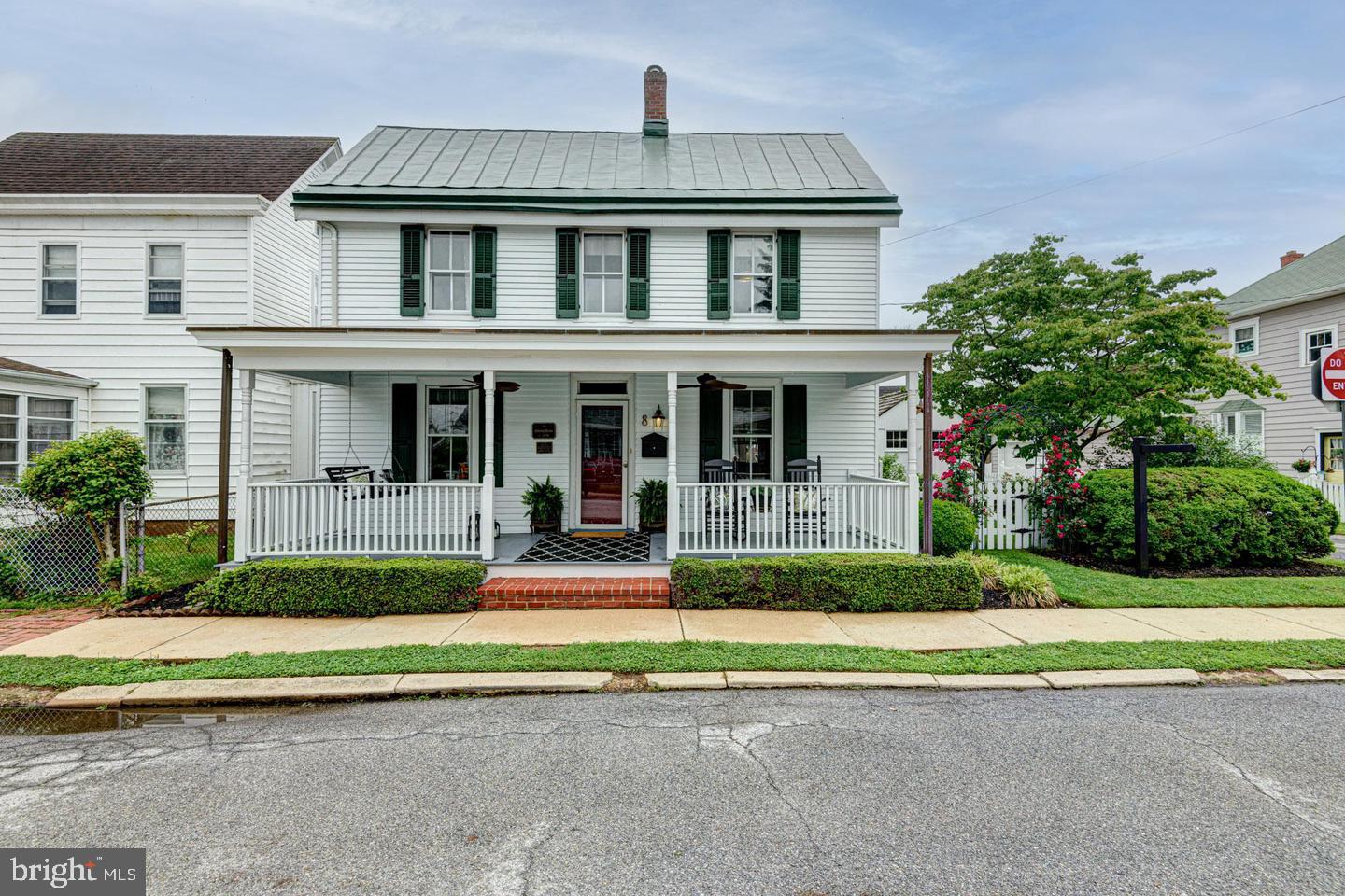 8 CRAWFORD STREET