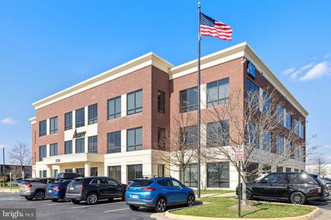 Photo of 11220 Assett Loop #201, MANASSAS, VA 20109 (MLS # VAPW2124798)