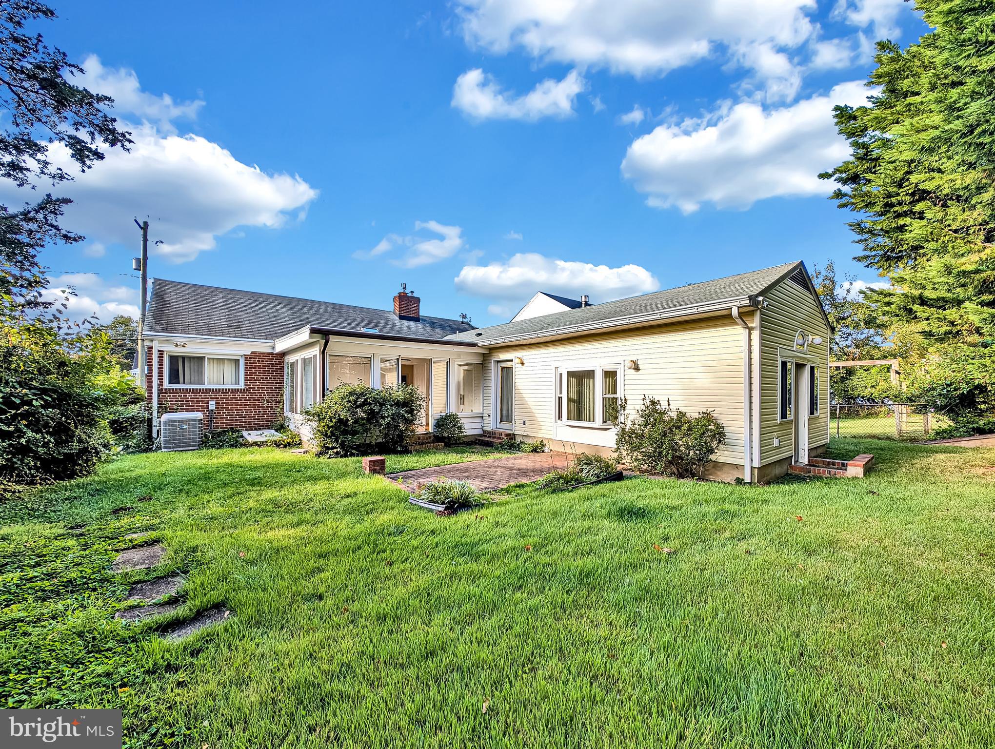 OAKVIEW - Residential Lease