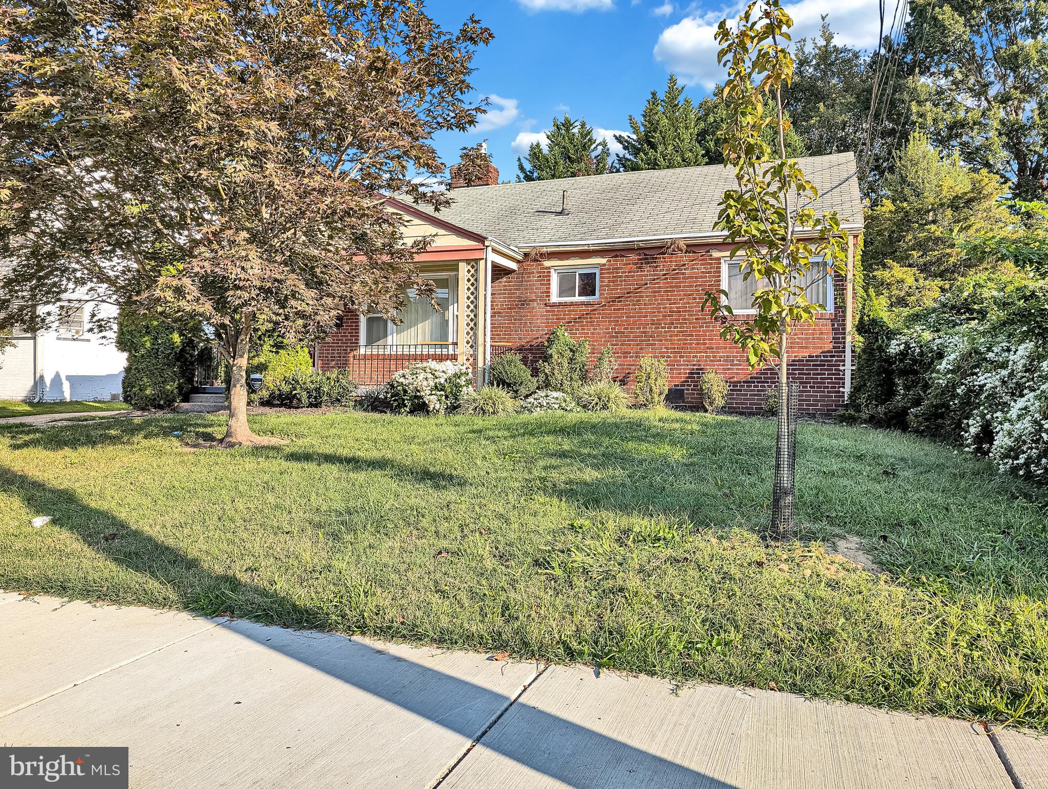 OAKVIEW - Residential Lease