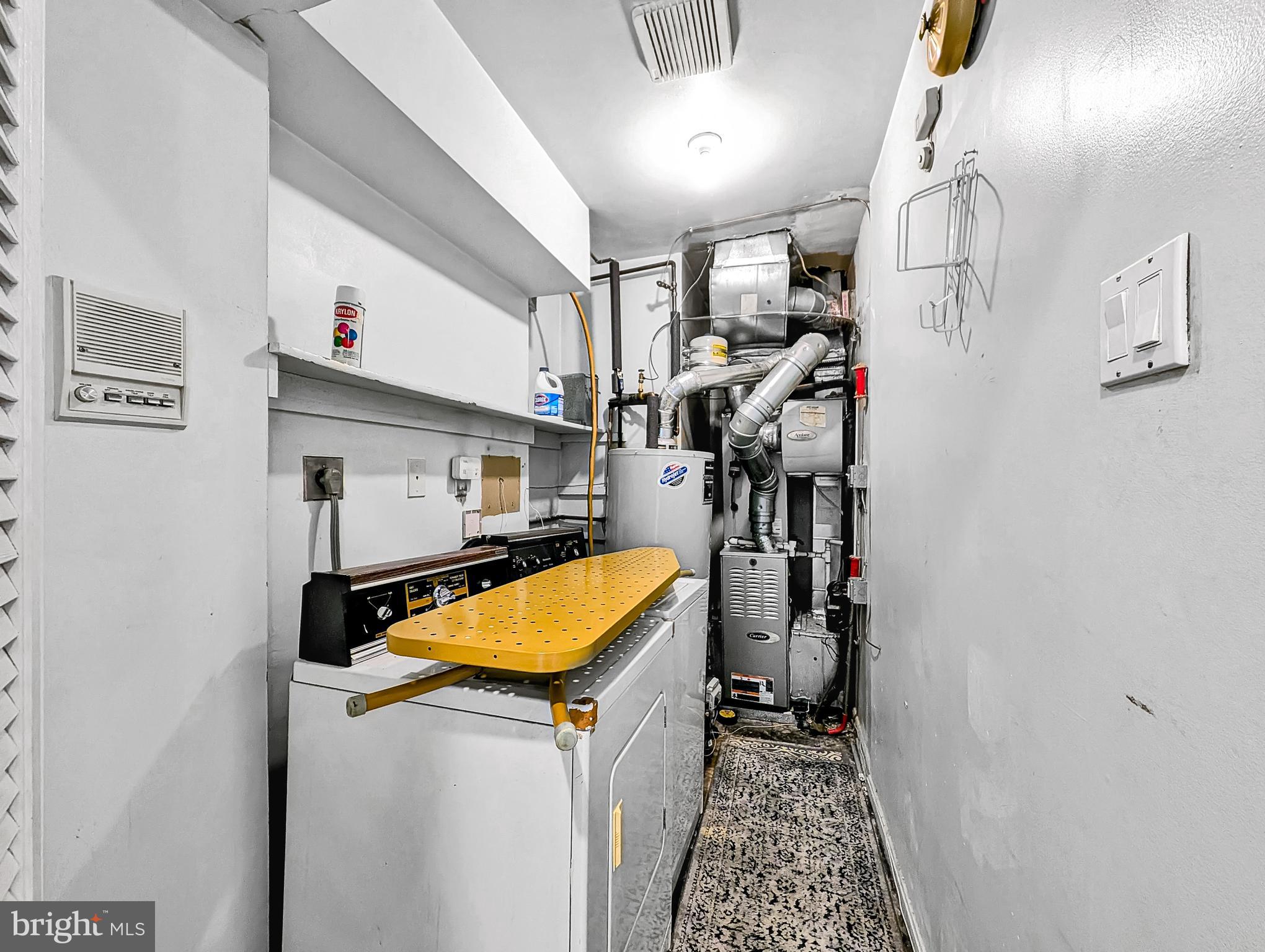 OAKVIEW - Residential Lease