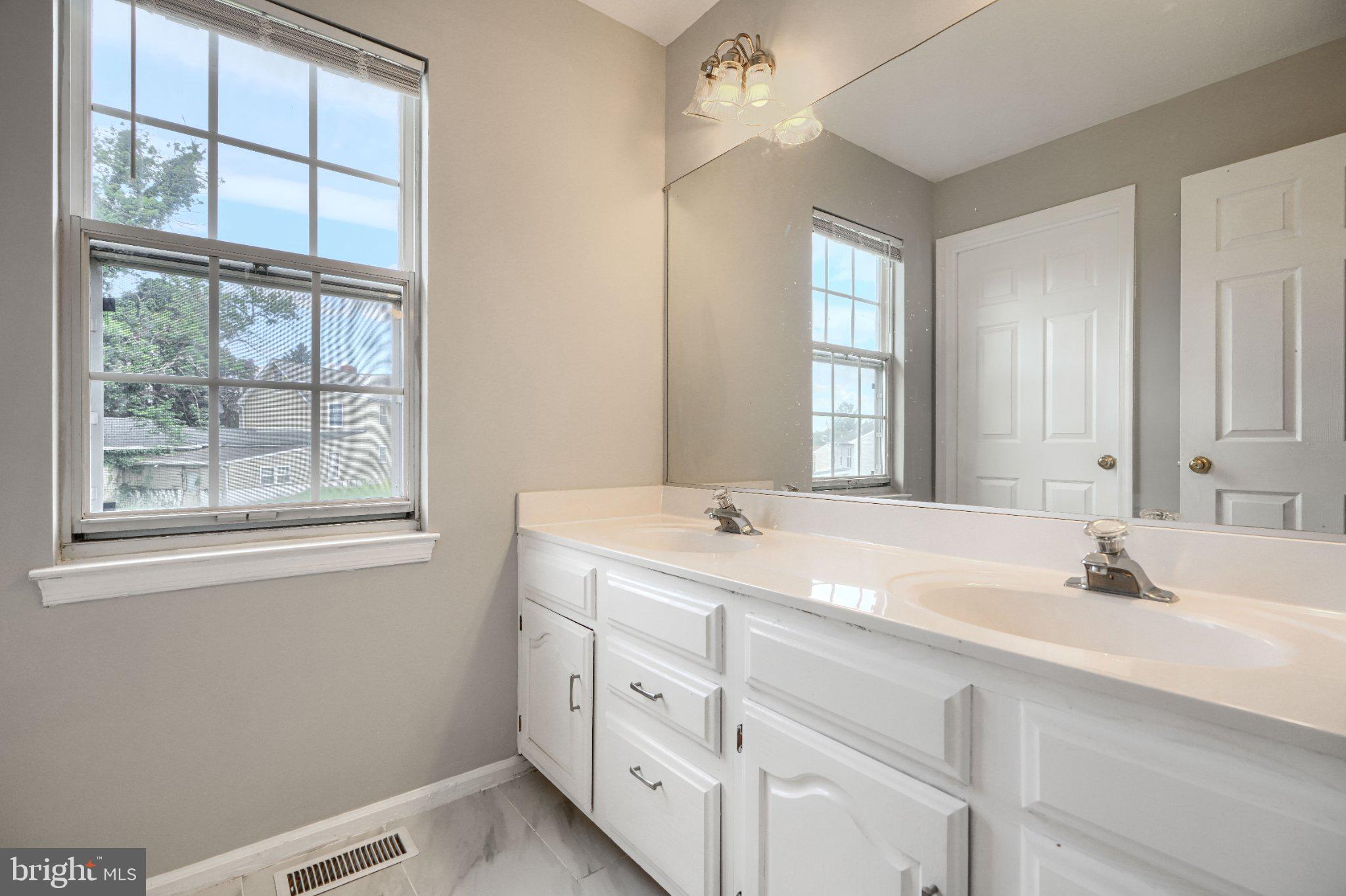SUNSET RIDGE - Residential