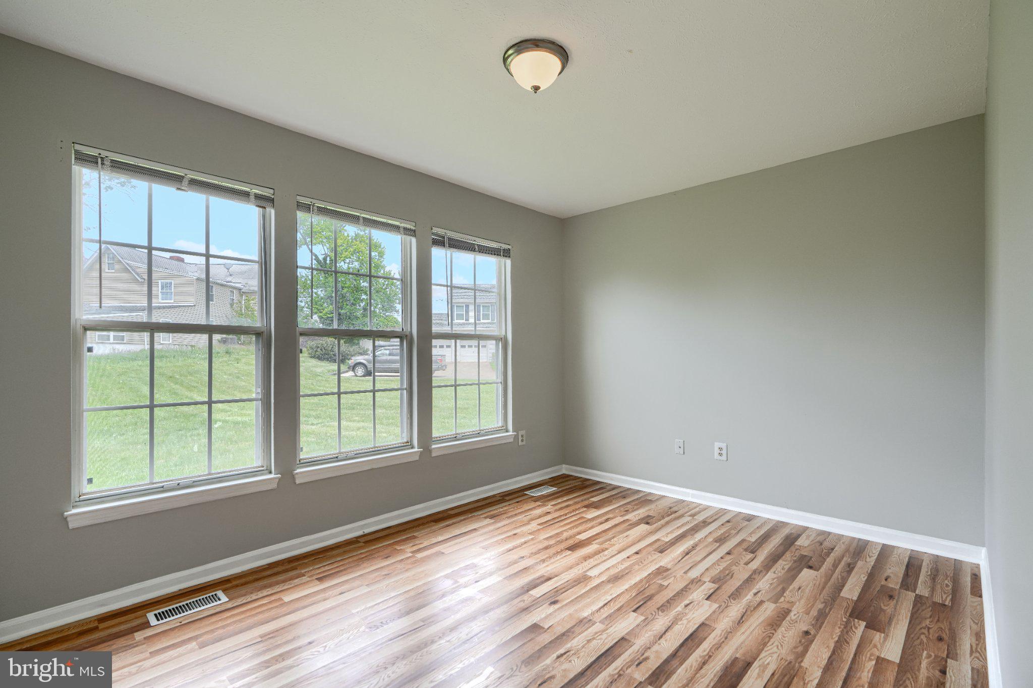 SUNSET RIDGE - Residential
