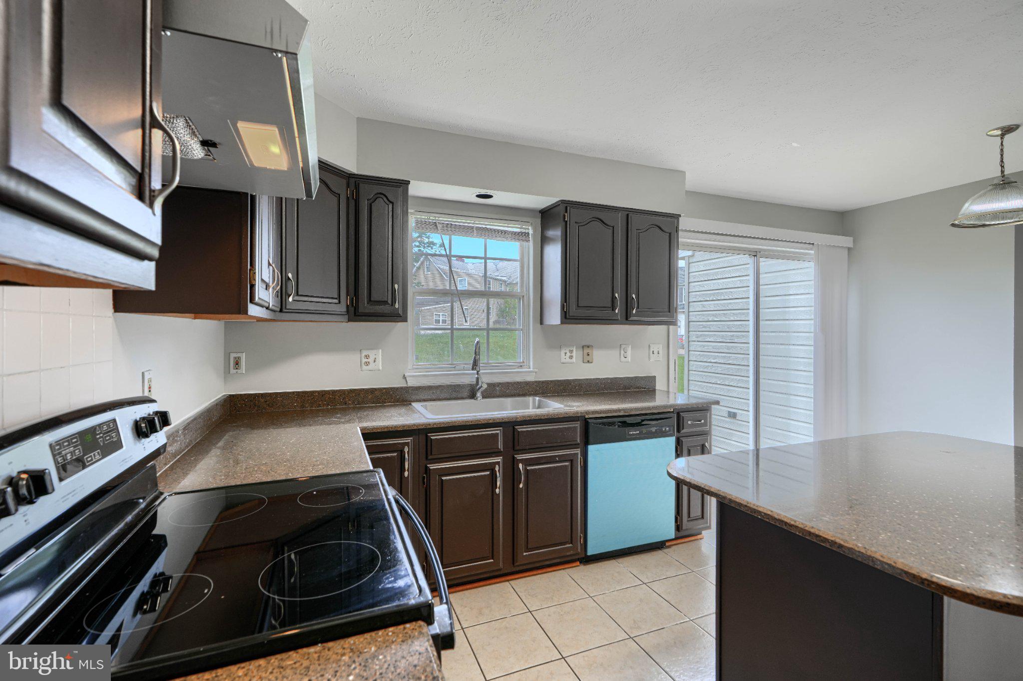 SUNSET RIDGE - Residential