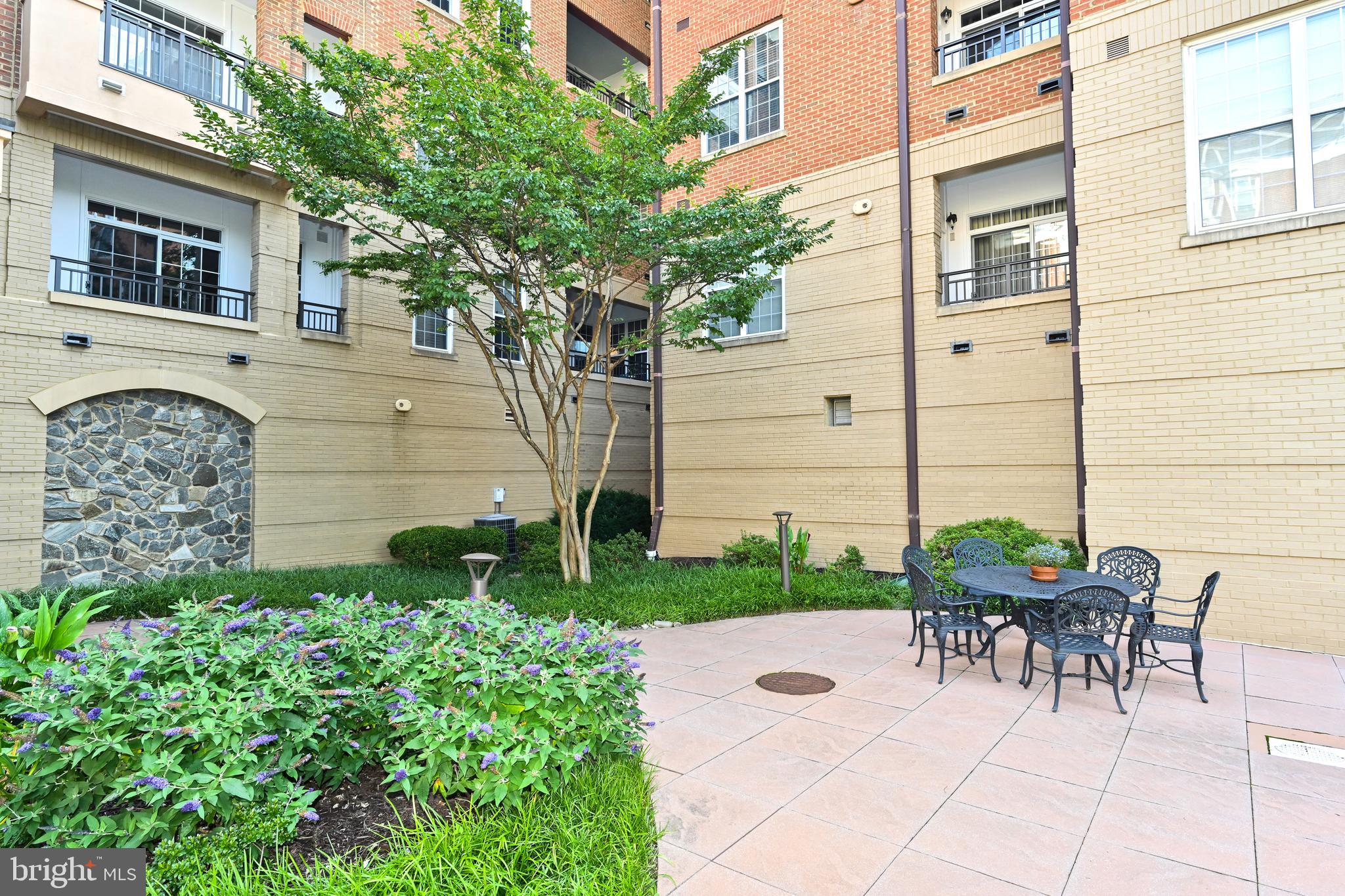 PROVIDENCE SQUARE - Residential