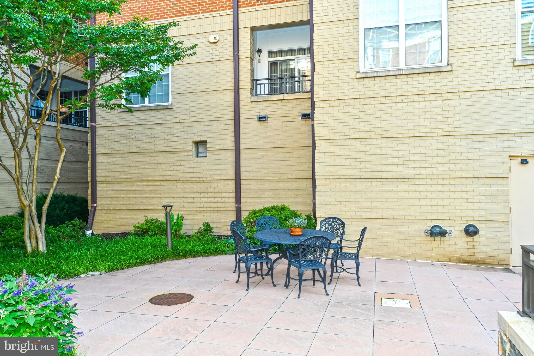 PROVIDENCE SQUARE - Residential