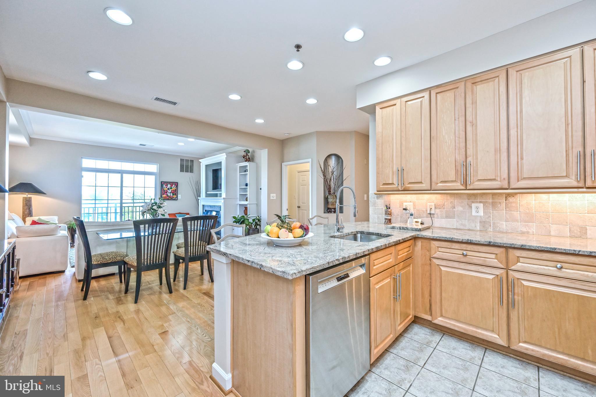 PROVIDENCE SQUARE - Residential