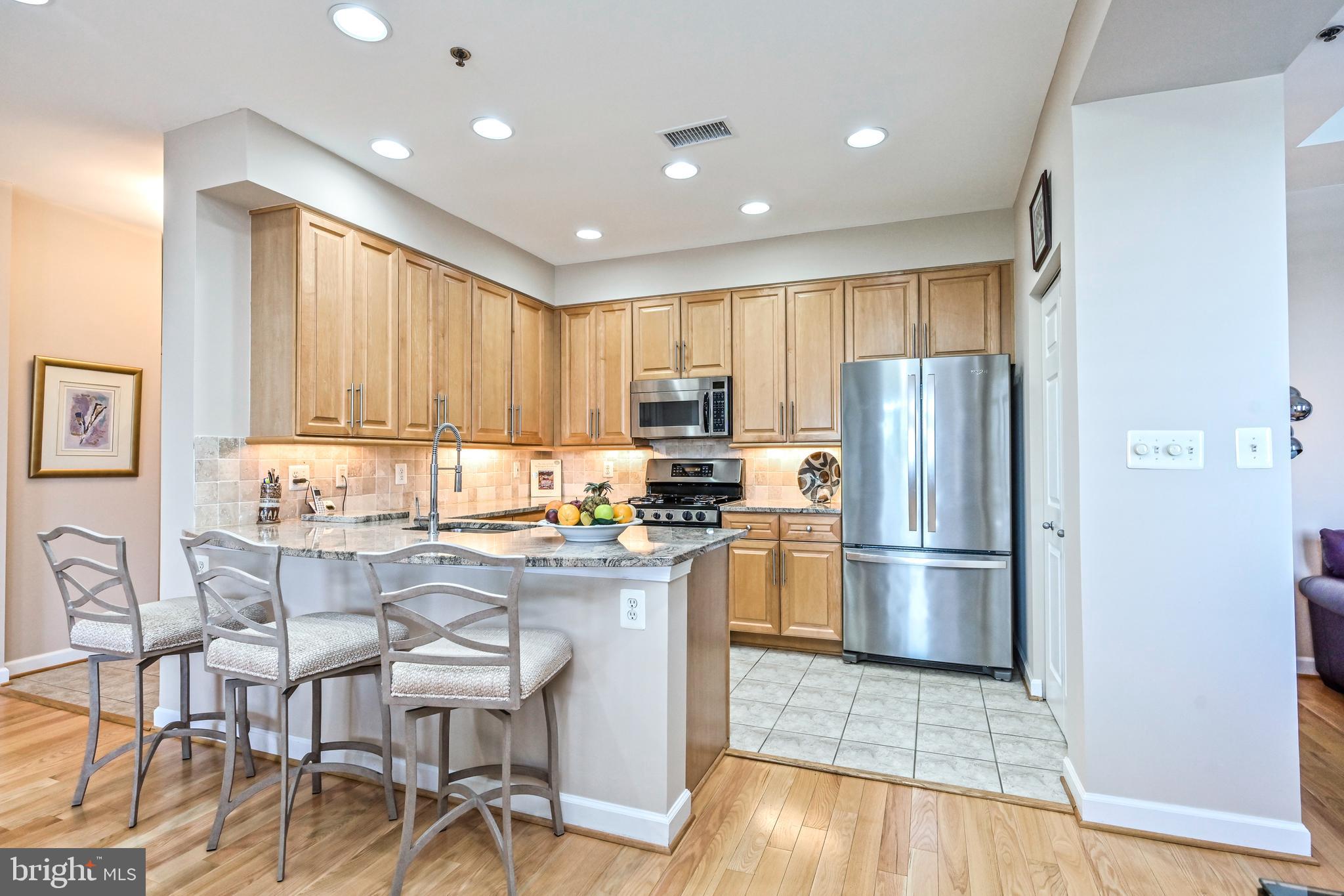 PROVIDENCE SQUARE - Residential