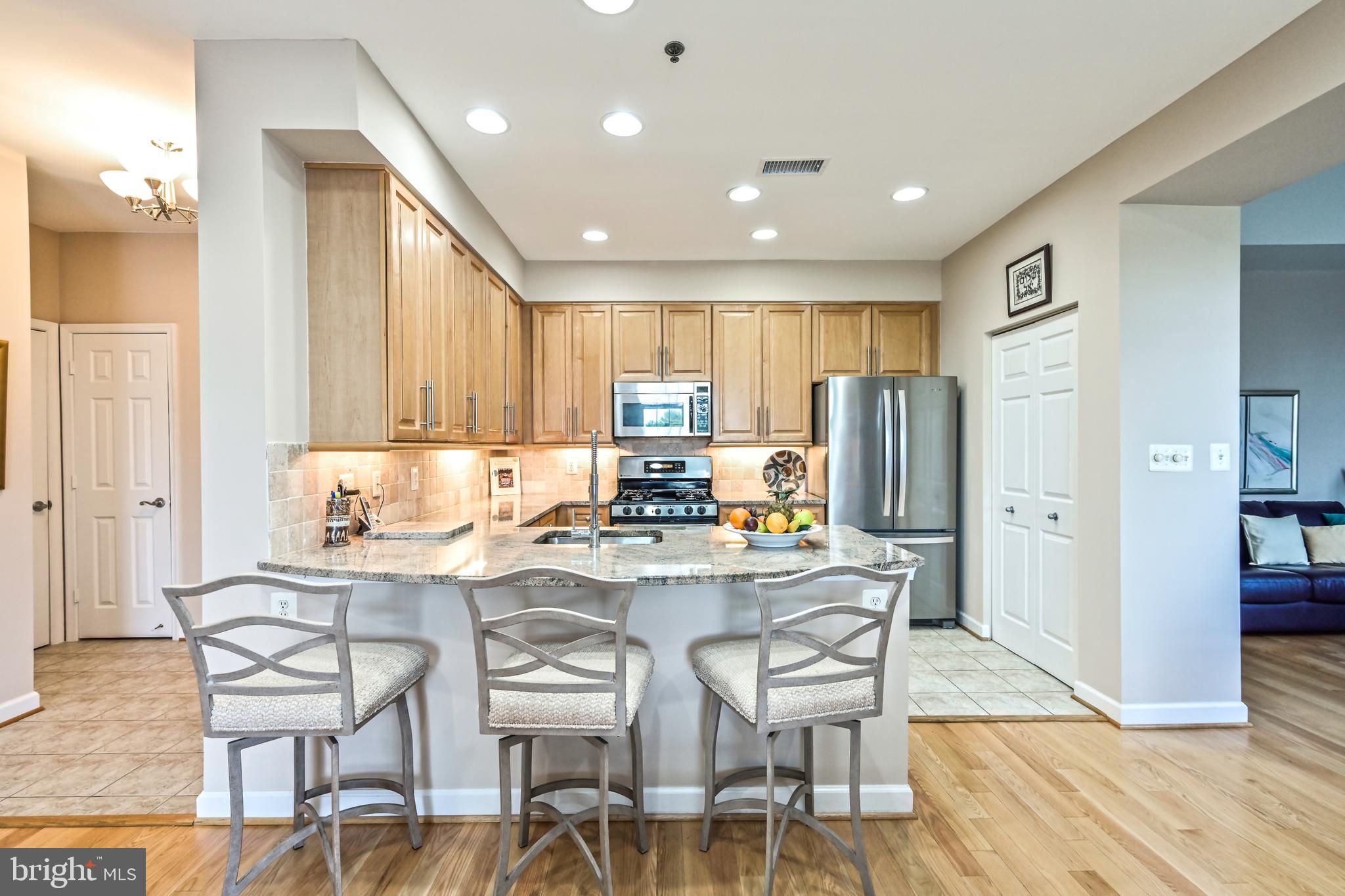 PROVIDENCE SQUARE - Residential