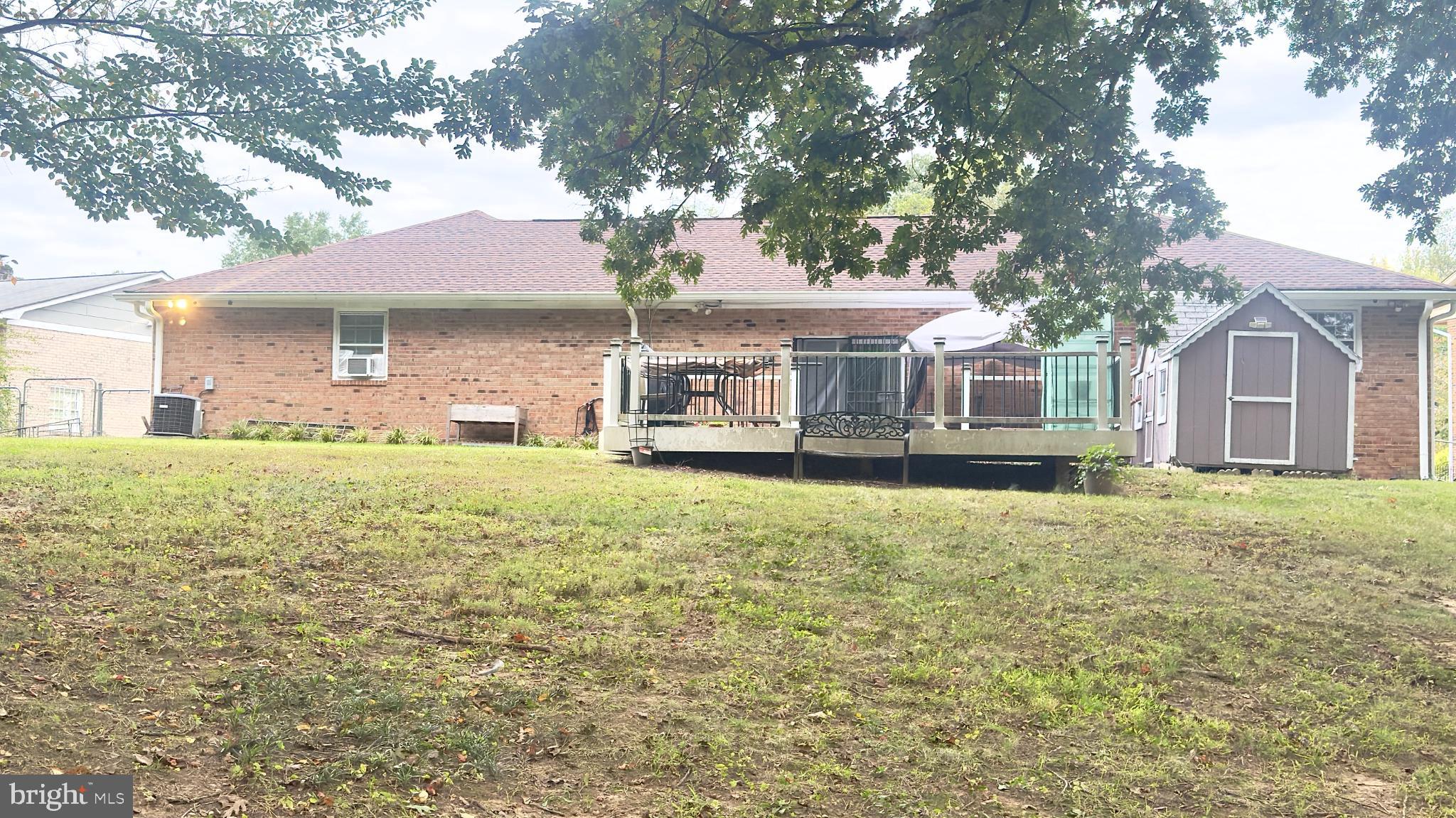 WILLIAMS WALK - Residential