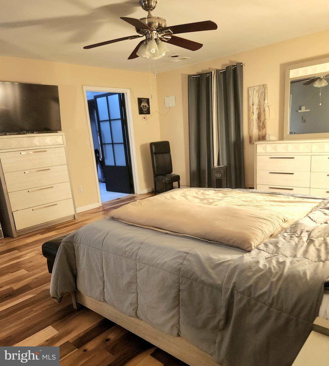 WILLIAMS WALK - Residential