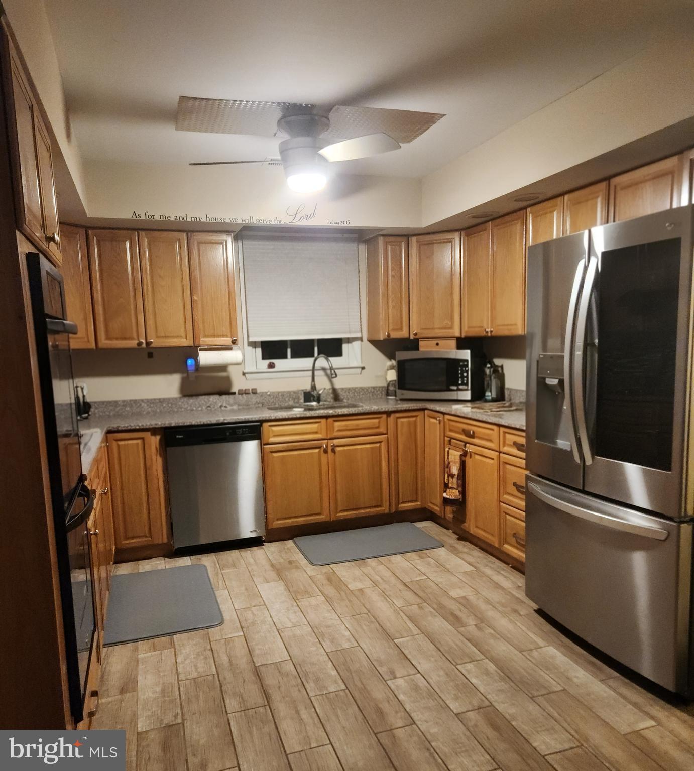 WILLIAMS WALK - Residential