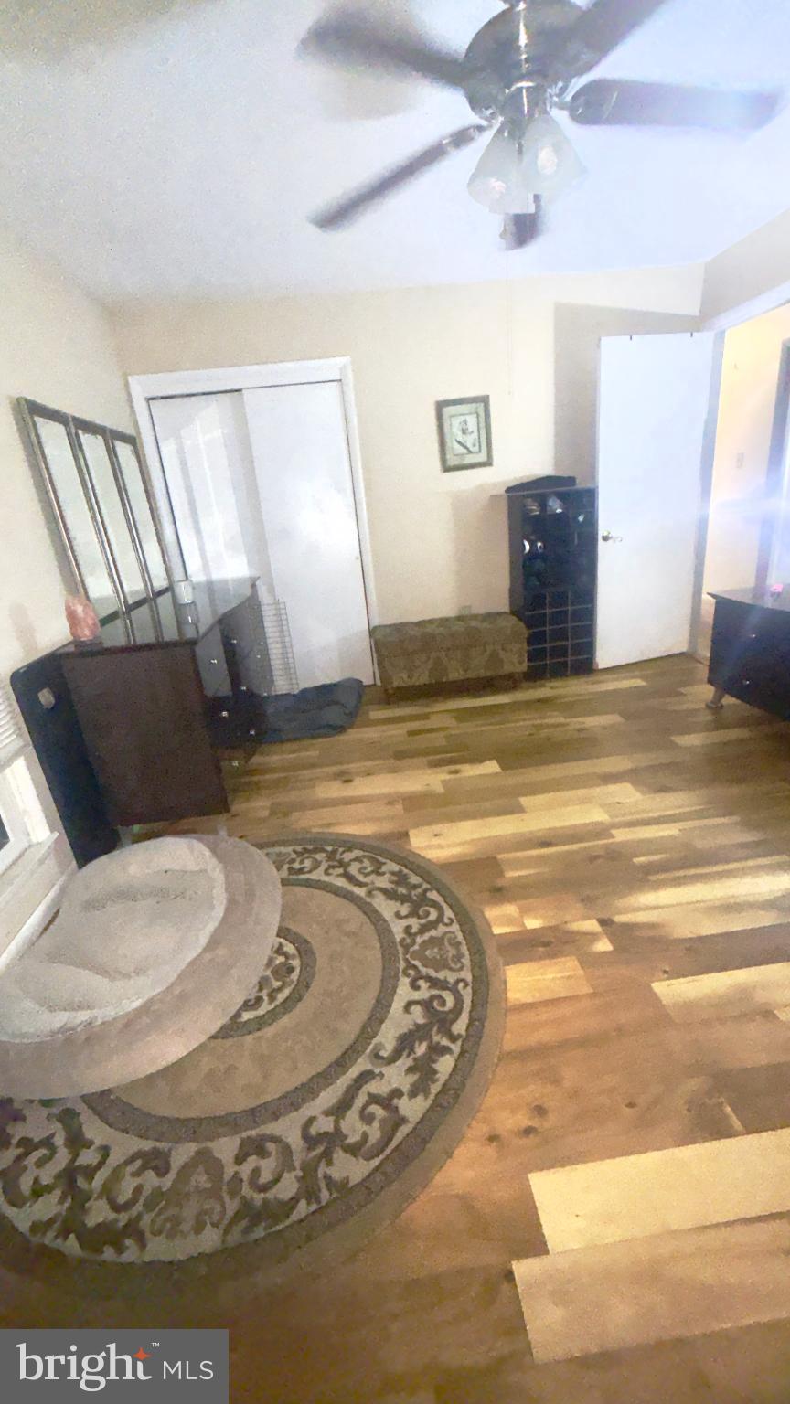 WILLIAMS WALK - Residential