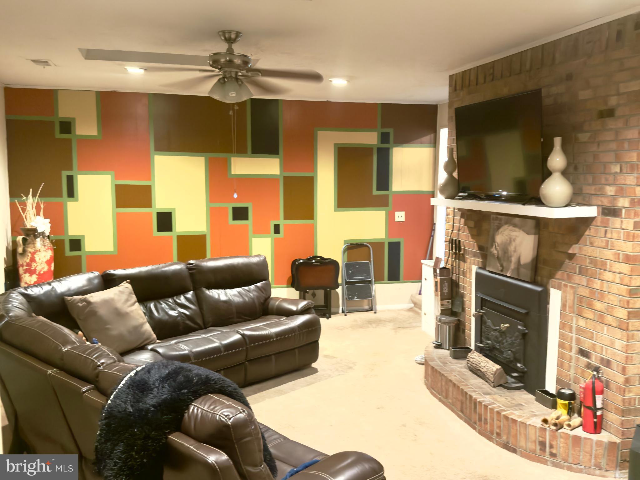 WILLIAMS WALK - Residential