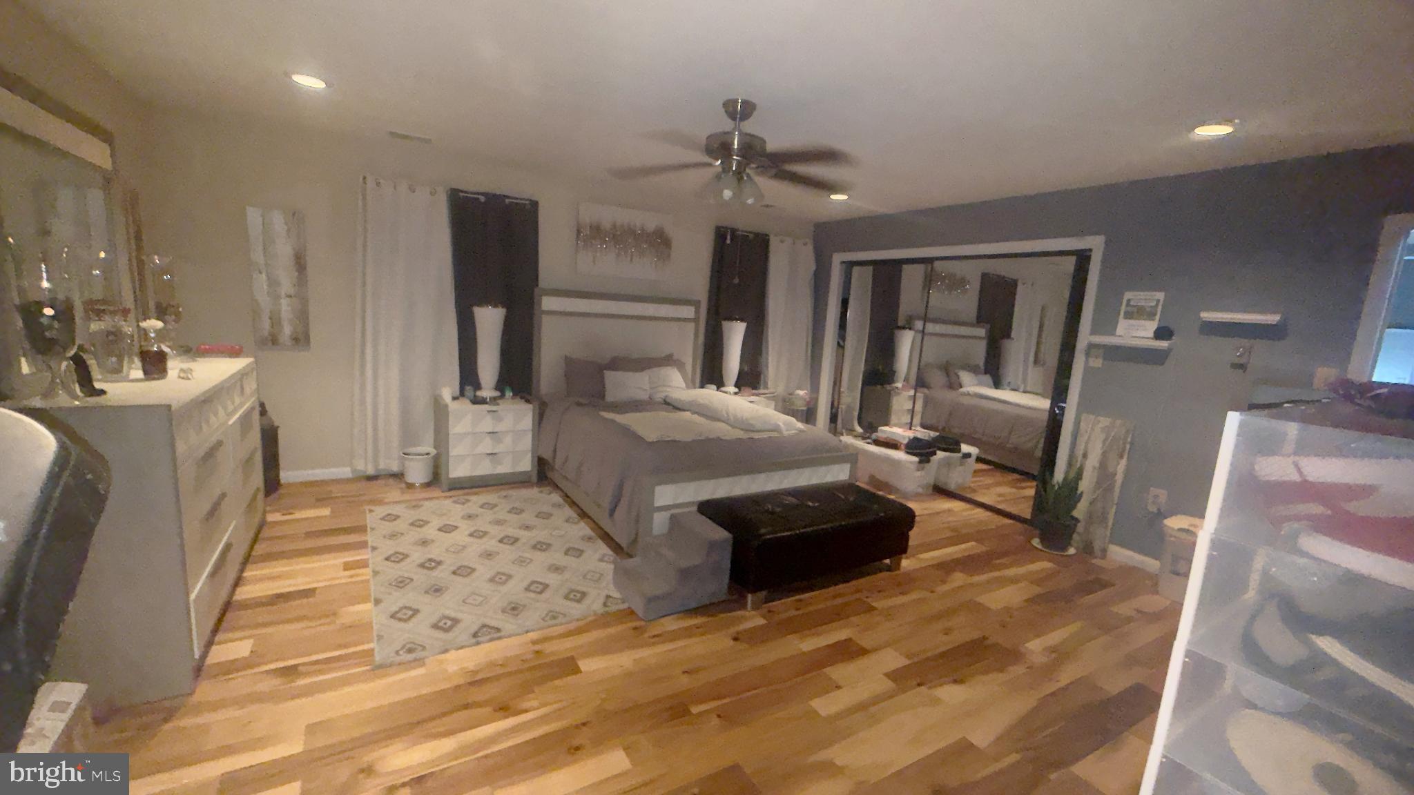 WILLIAMS WALK - Residential