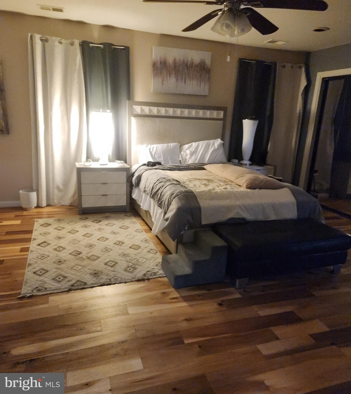 WILLIAMS WALK - Residential