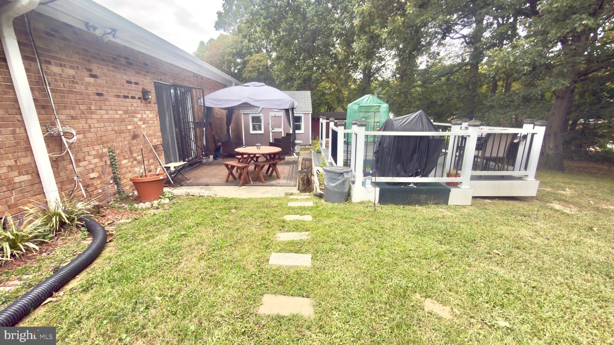 WILLIAMS WALK - Residential