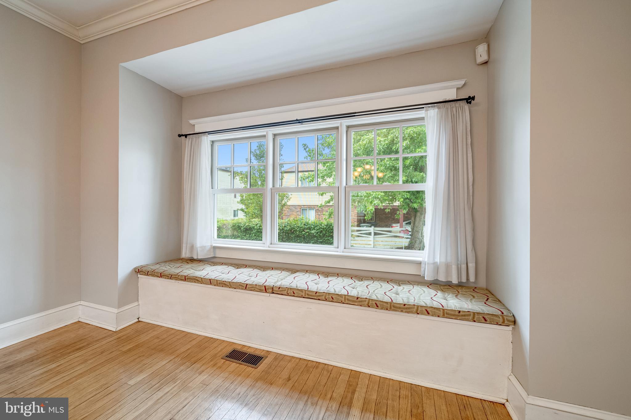 DOUGLAS PARK - Residential