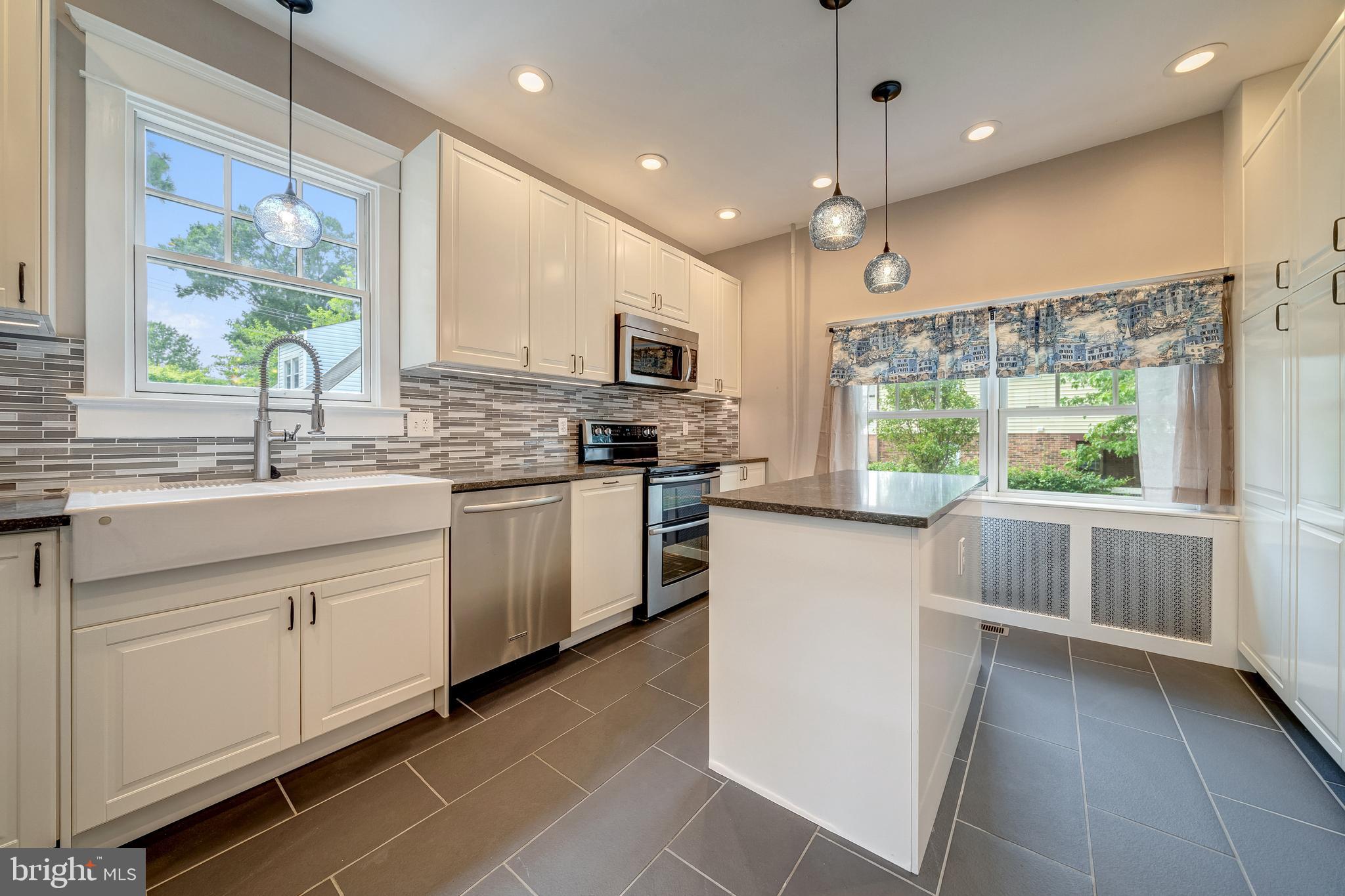 DOUGLAS PARK - Residential