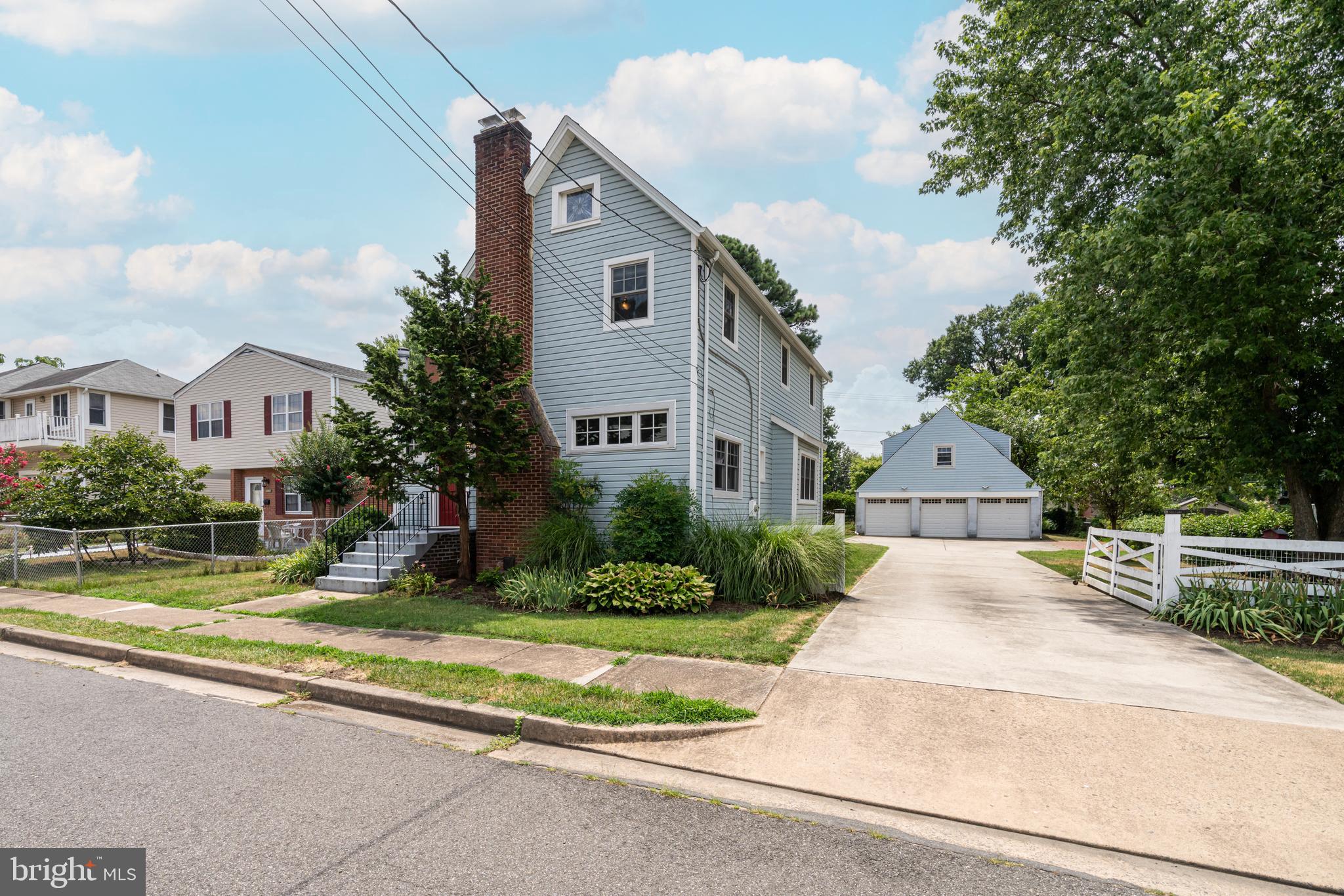 DOUGLAS PARK - Residential