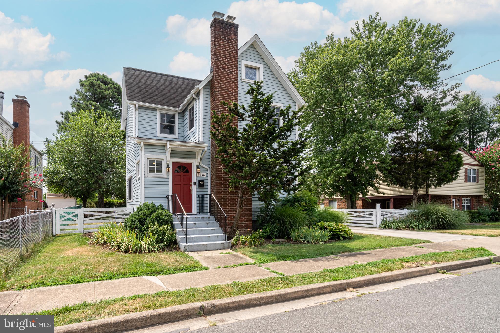 DOUGLAS PARK - Residential