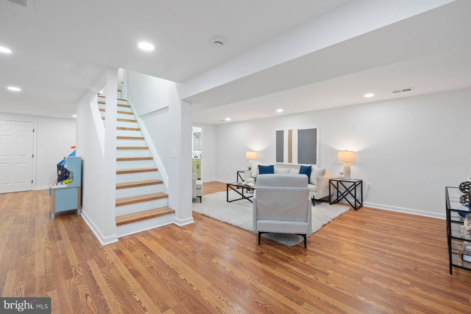 FOX HILLS WEST - Residential