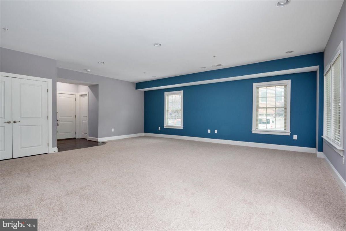 HAWTHORNES GRANT AT BRO - Residential