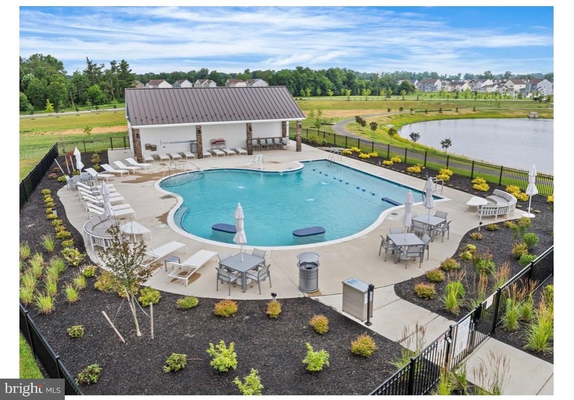 VILLAGE OF BAYBERRY - Residential