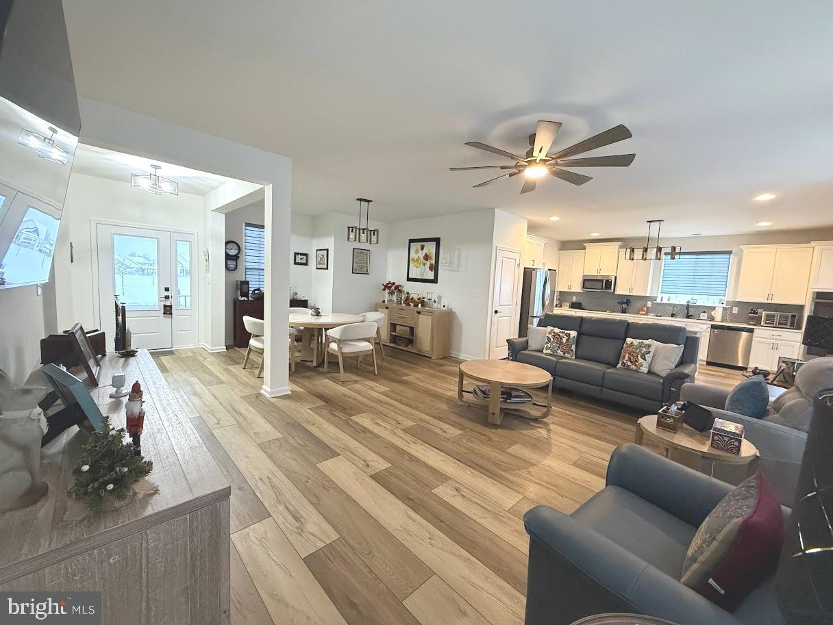 VILLAGE OF BAYBERRY - Residential