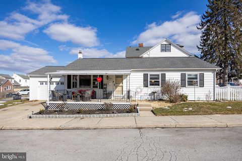 Homes For Sale - 337 Highland Avenue<br/> DOWNINGTOWN, PA 19335