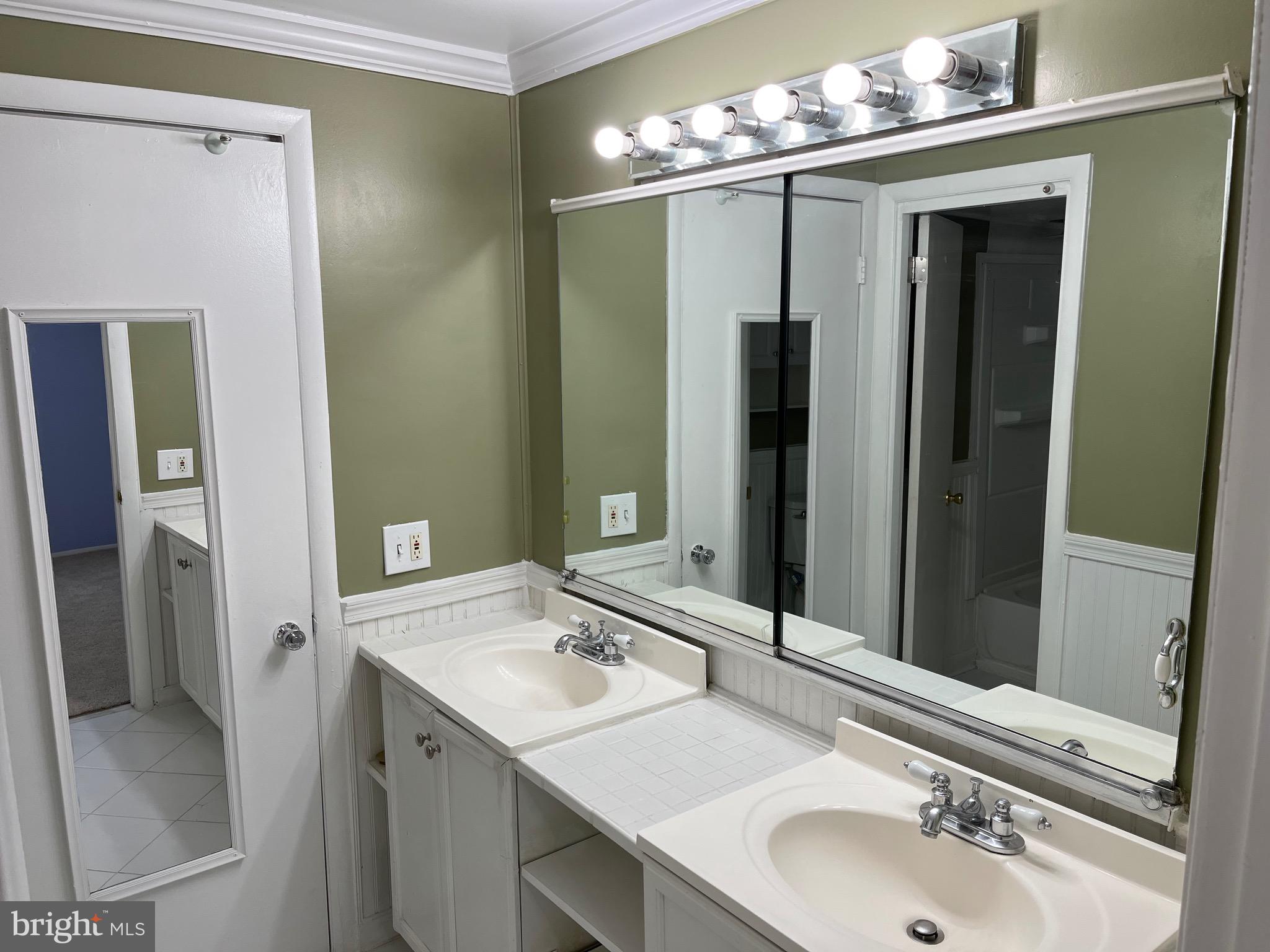 VILLAGE OF HARPERS CHOICE - Residential