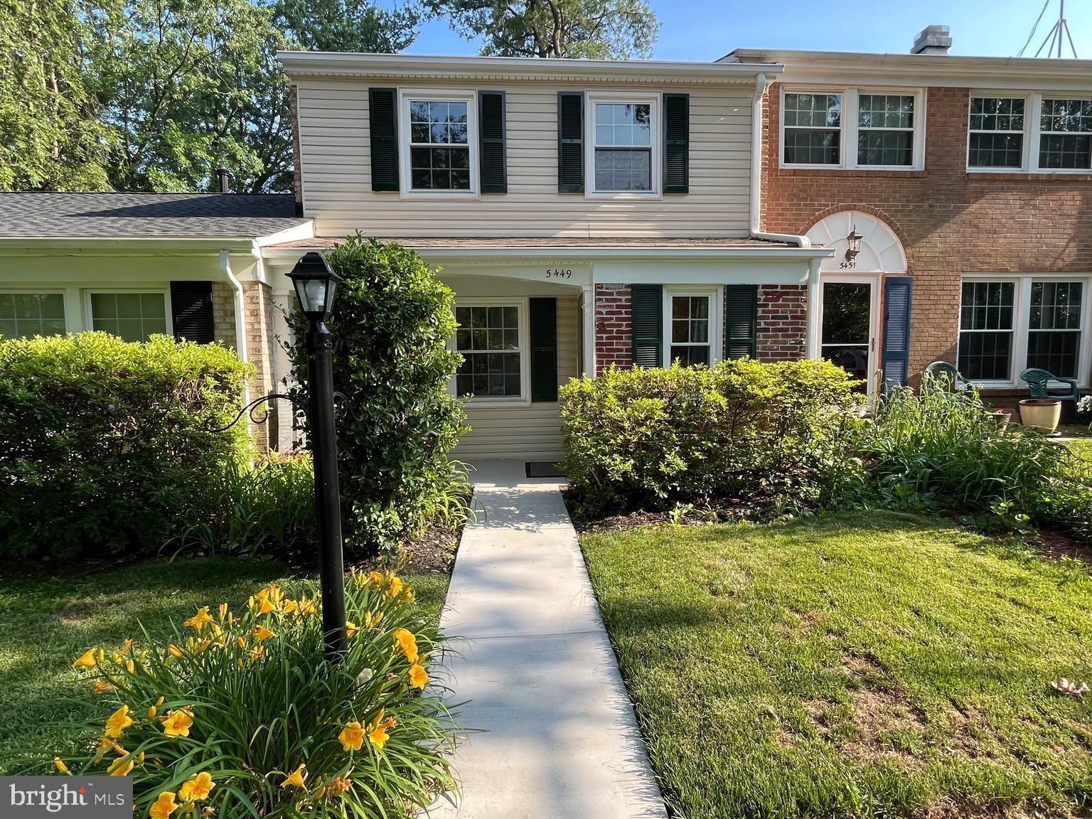 VILLAGE OF HARPERS CHOICE - Residential