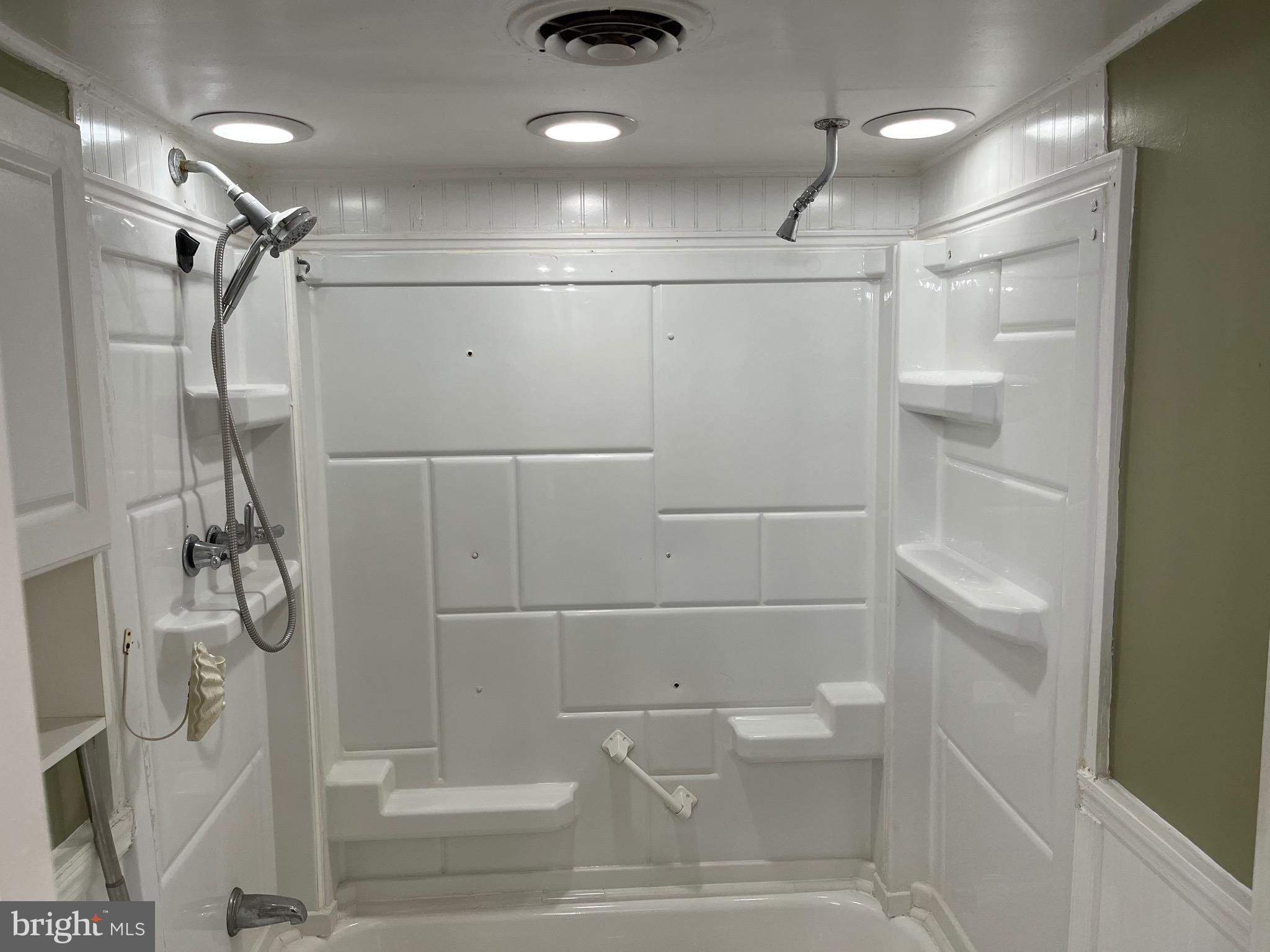 VILLAGE OF HARPERS CHOICE - Residential