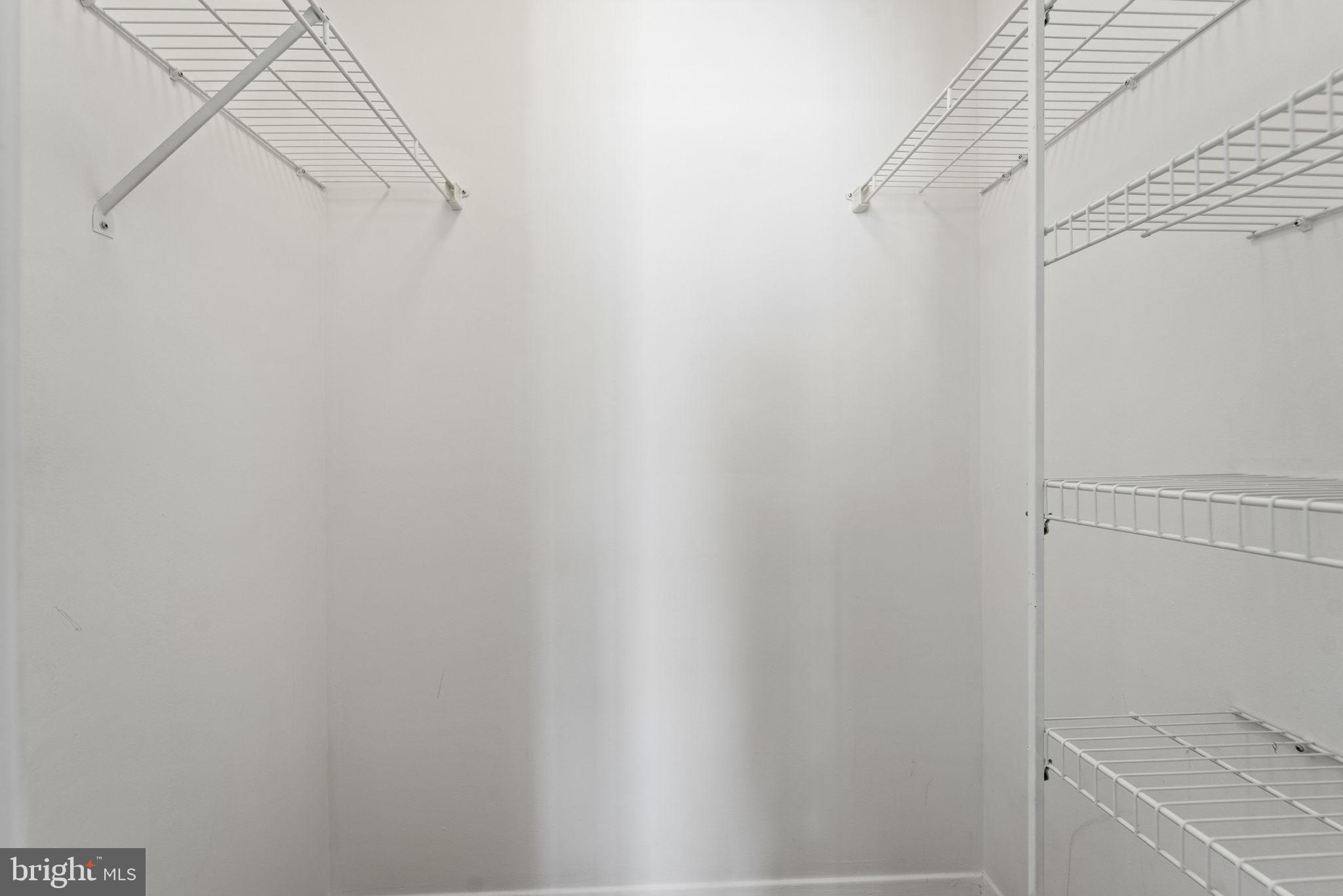 FAIRMONT PLAZA - Residential