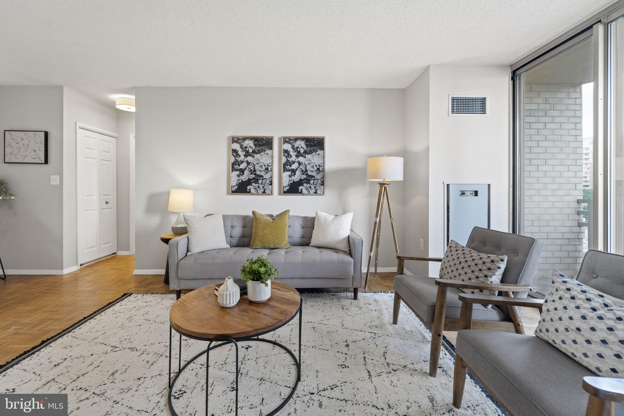 FAIRMONT PLAZA - Residential