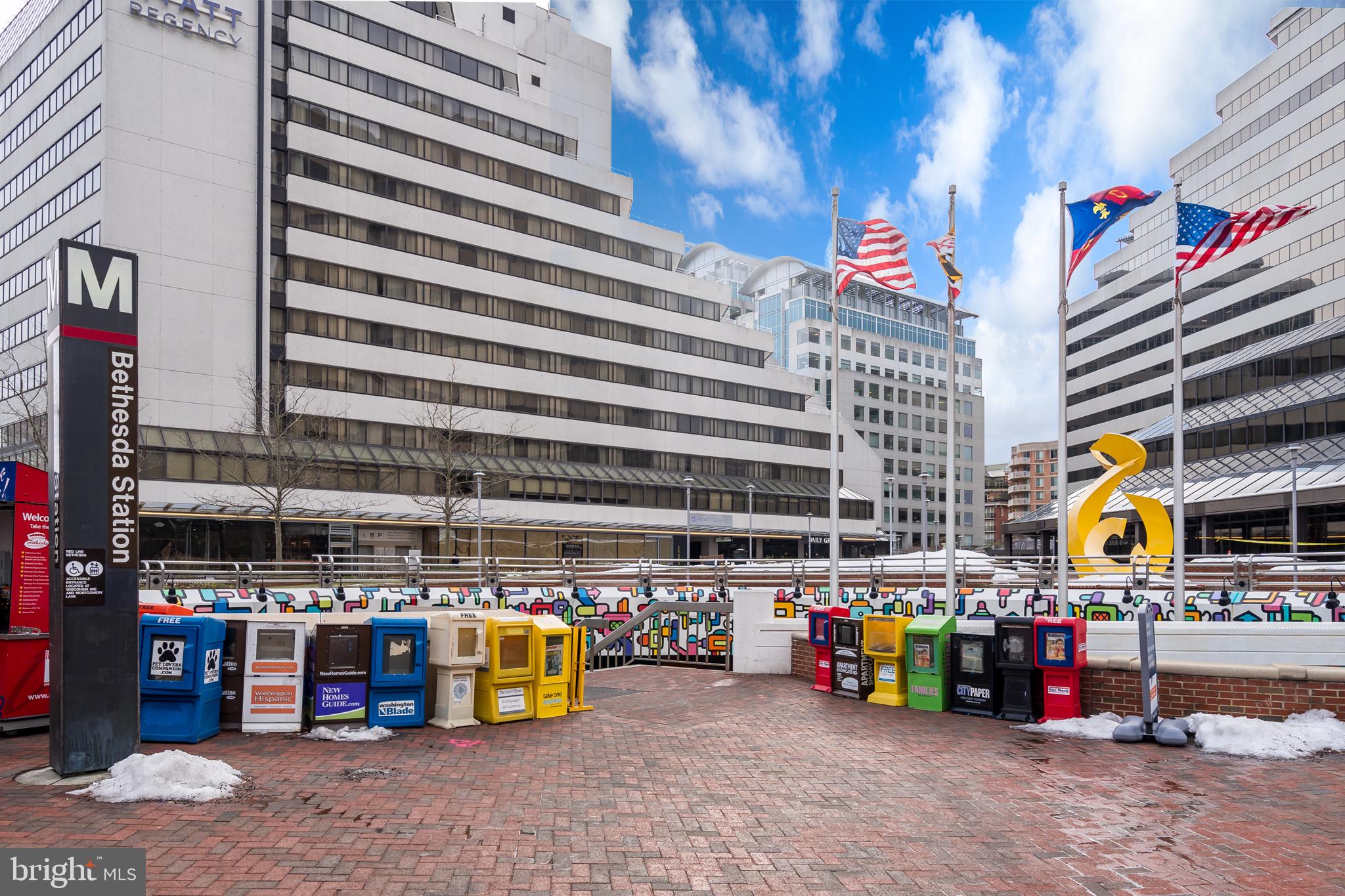 FAIRMONT PLAZA - Residential