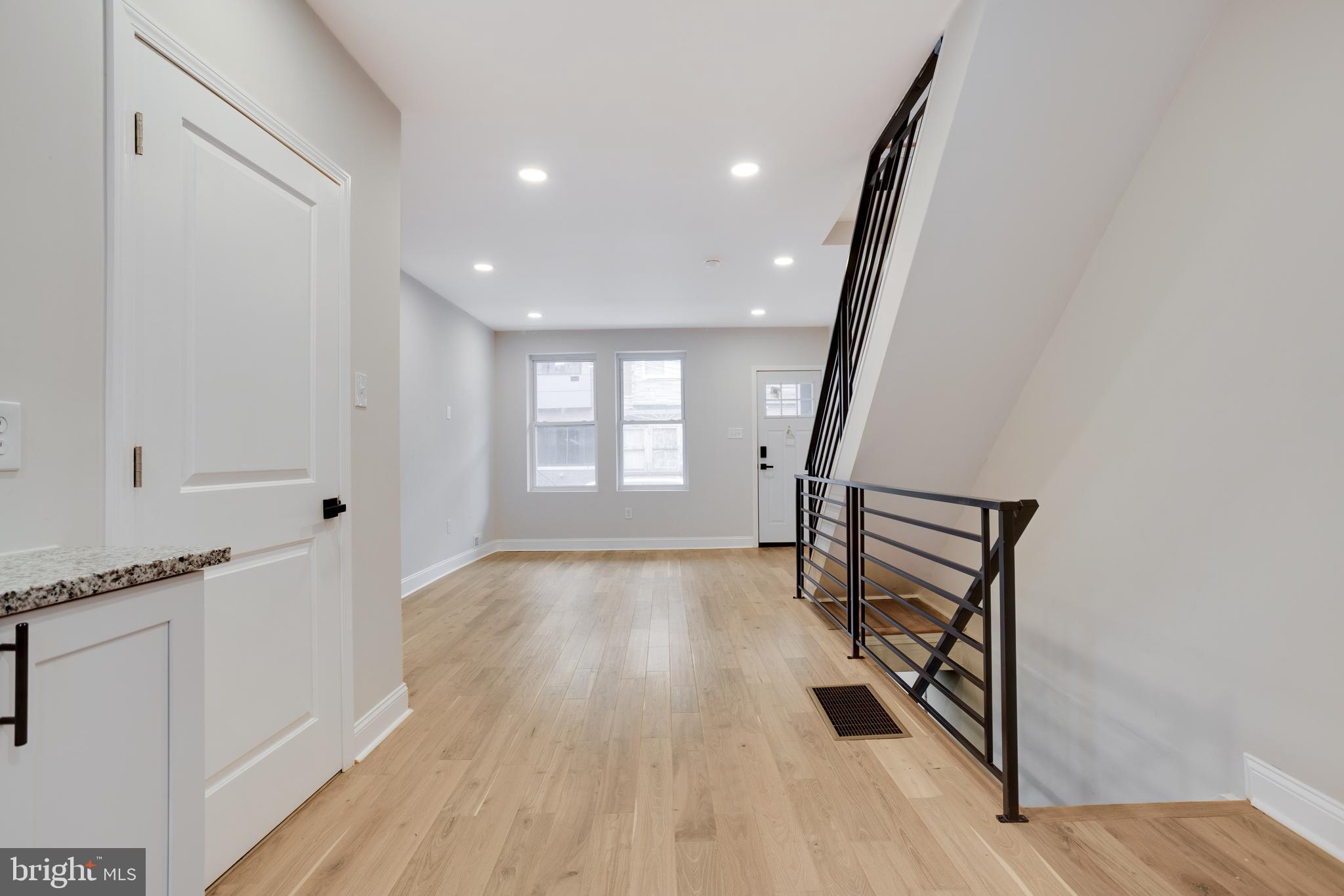 POINT BREEZE - Residential