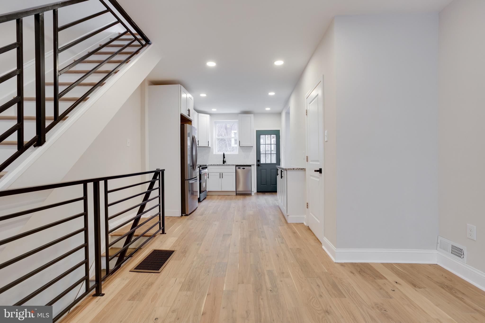 POINT BREEZE - Residential