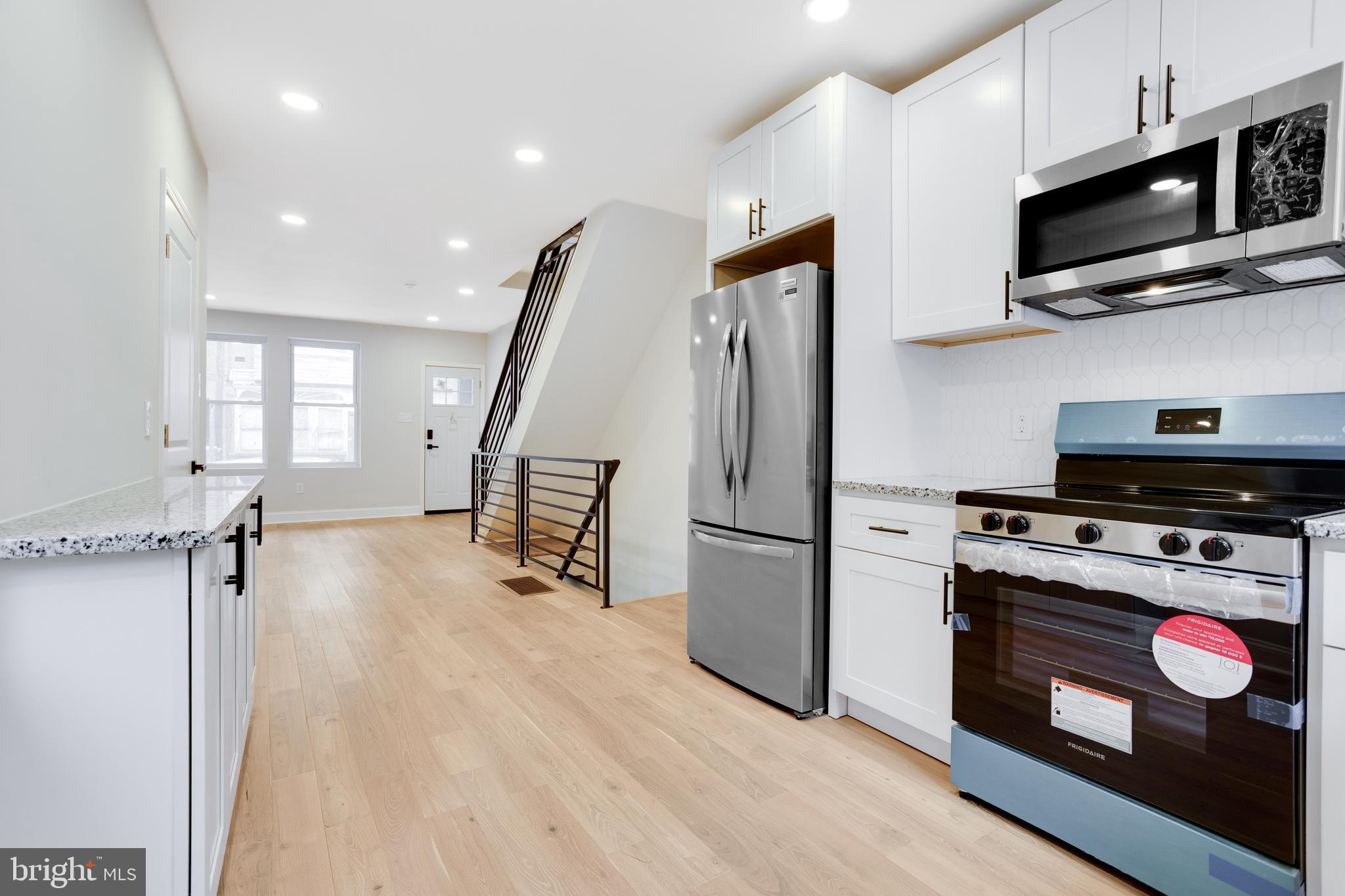 POINT BREEZE - Residential