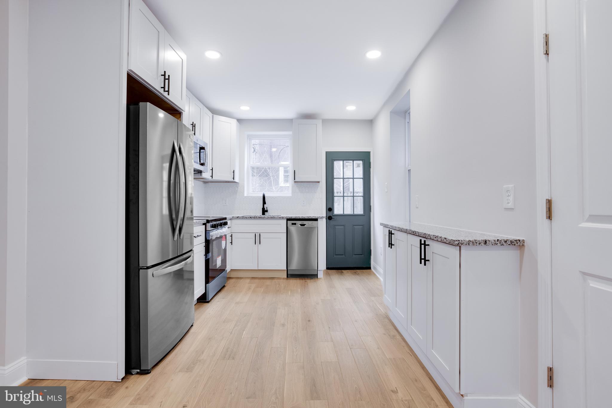 POINT BREEZE - Residential