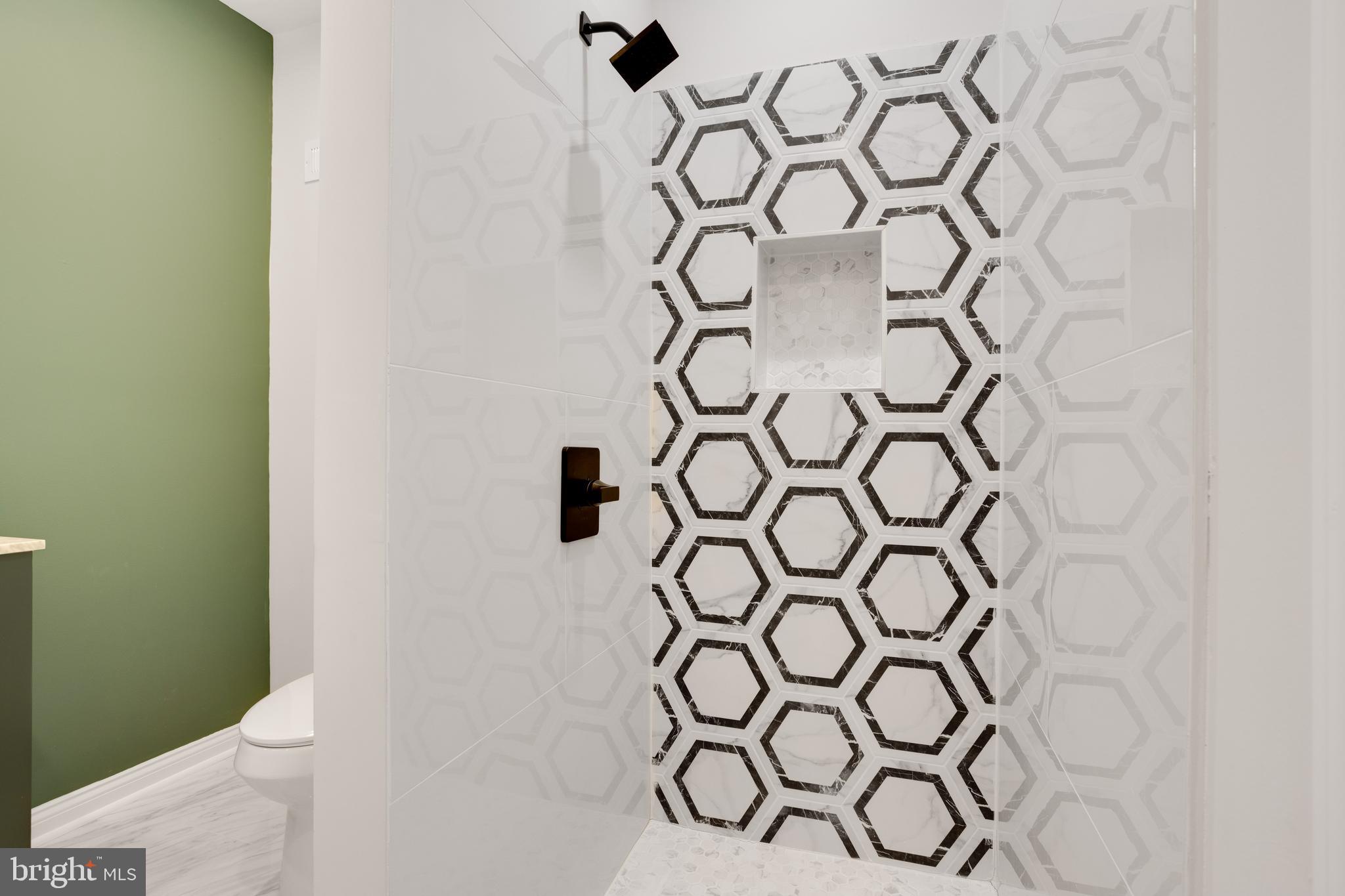 POINT BREEZE - Residential