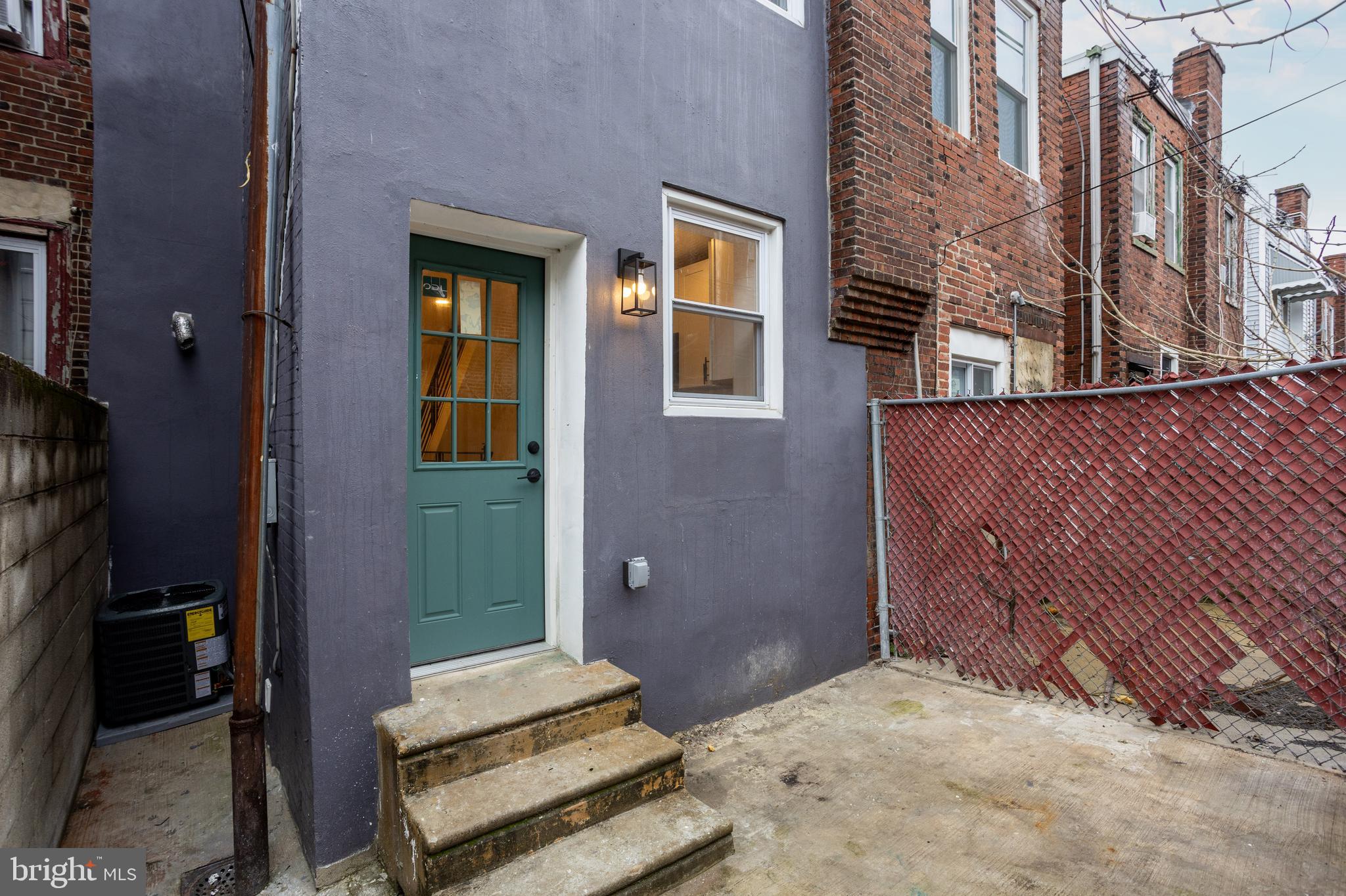 POINT BREEZE - Residential