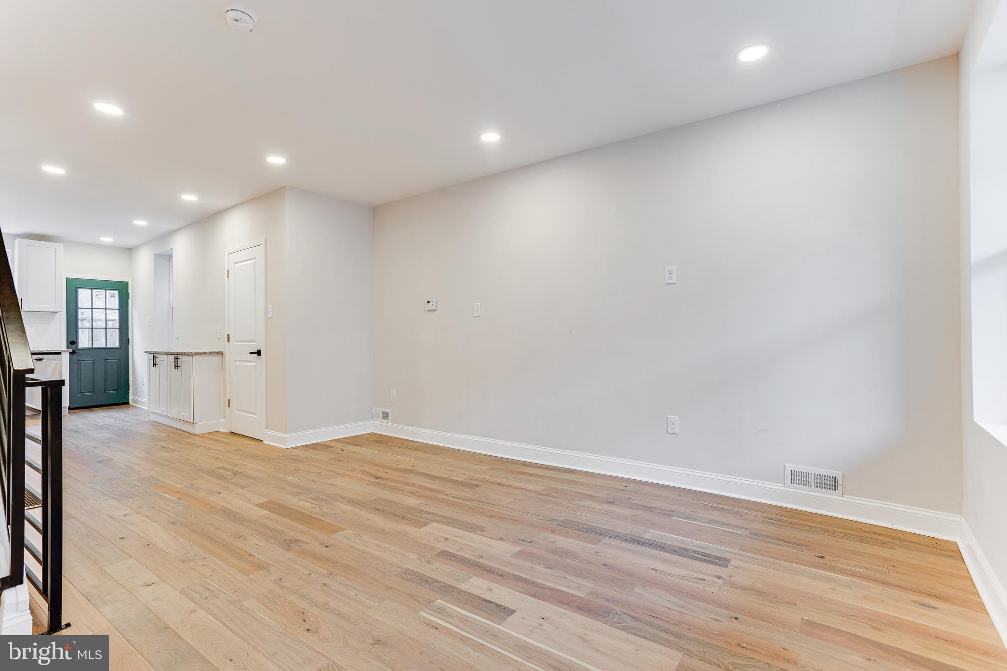 POINT BREEZE - Residential